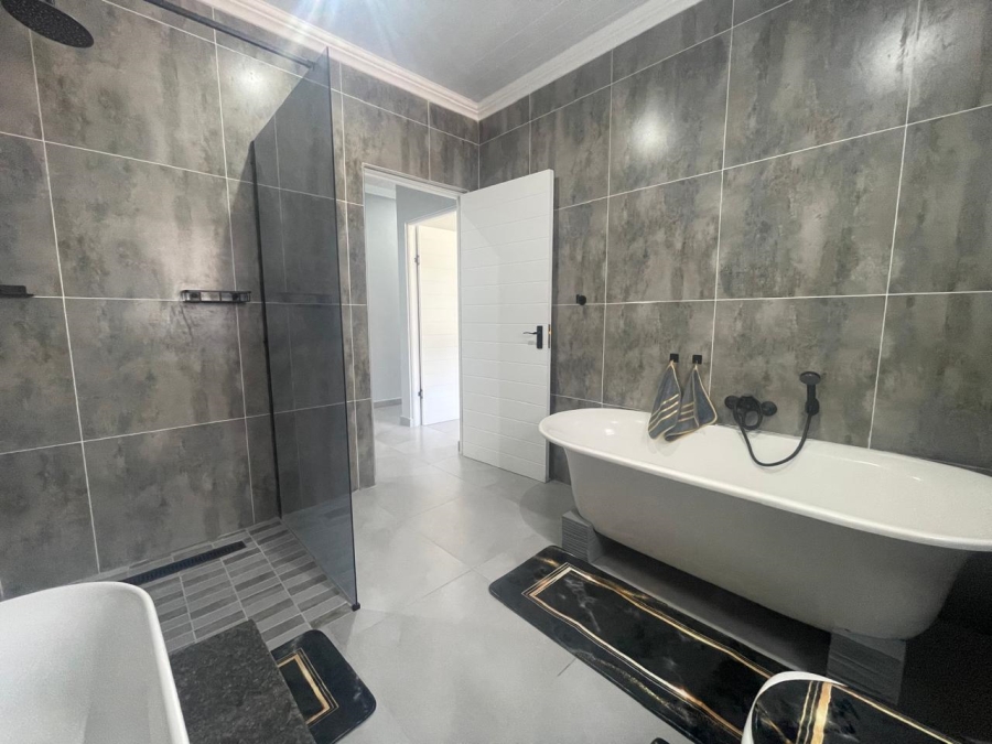3 Bedroom Property for Sale in Island View Western Cape